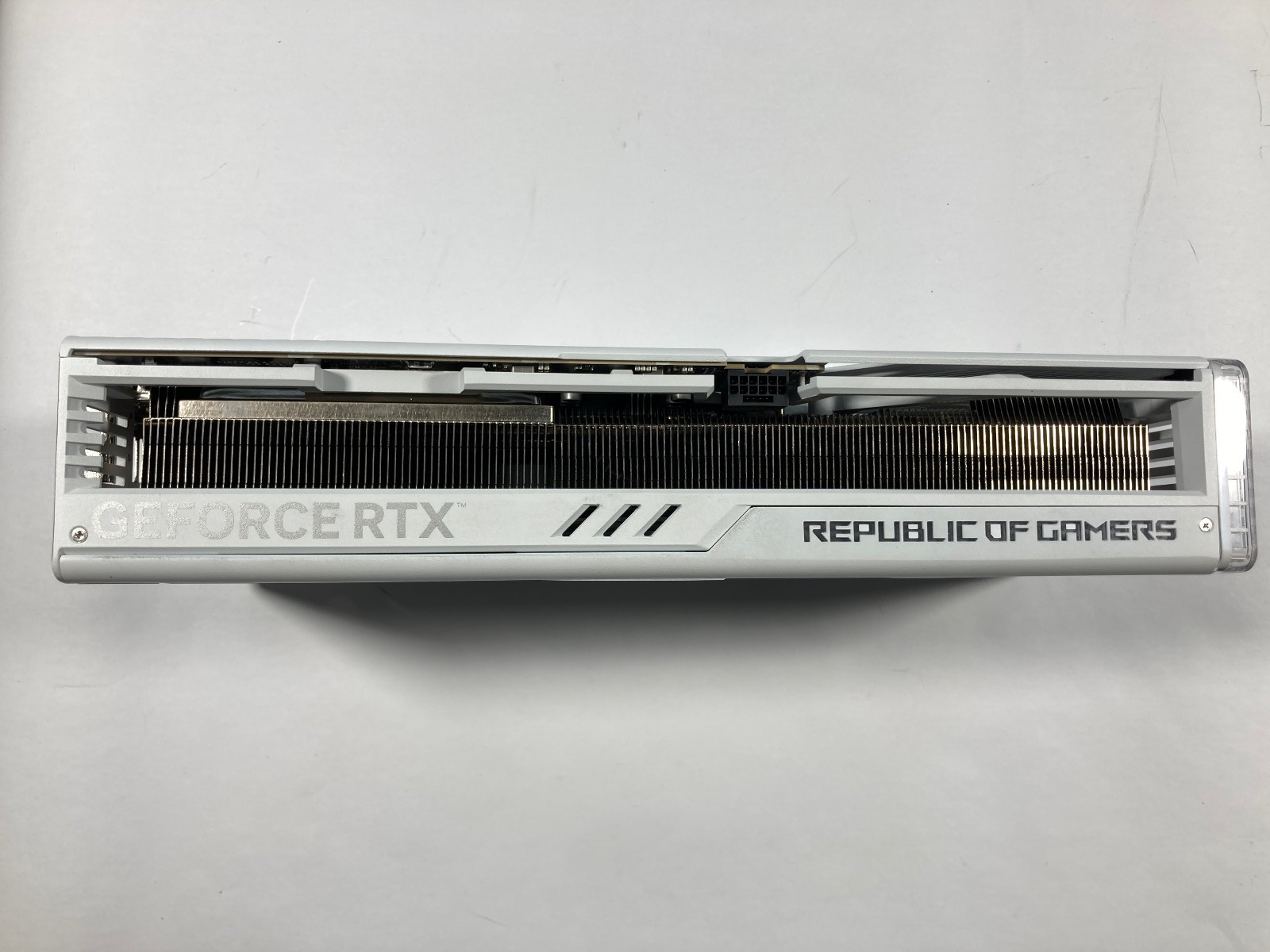 BH 2 GET 1 OFFER ASUS ROG Stri - Rtx 4090 24Gb Gddr6X 评论和价格
