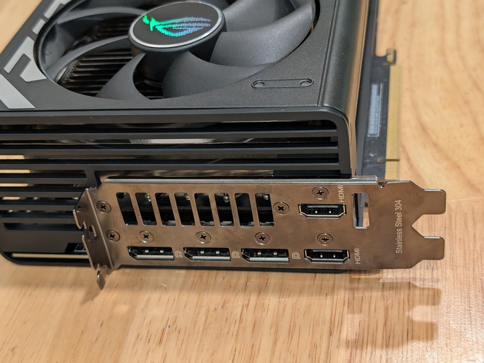 BH OFFER ASUS ROG Strix GeForc - Rtx 4090 24Gb Gddr6X 评论和价格
